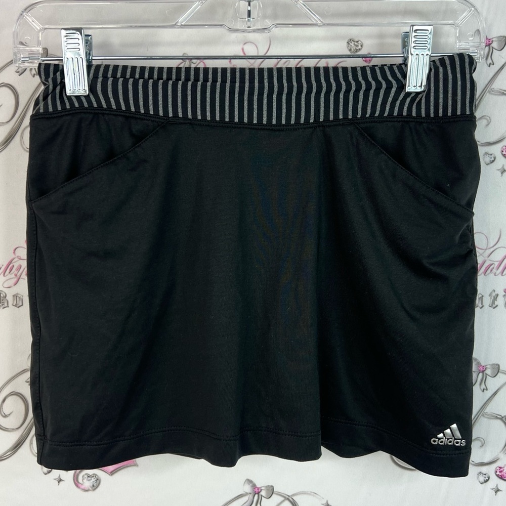 Adidas skort shorts built in grey stripes Black Skirt with Striped Waistband